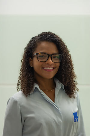 Stephanie Souza [Secretária]